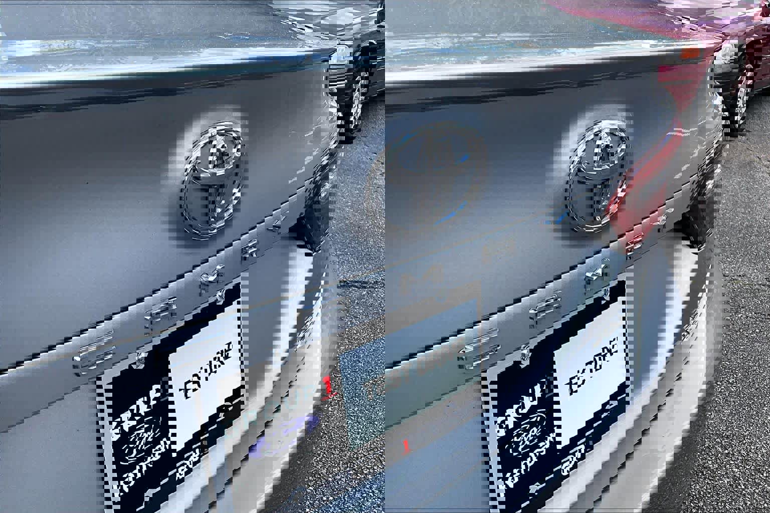 Used 2024 Toyota Camry XSE FWD image 30