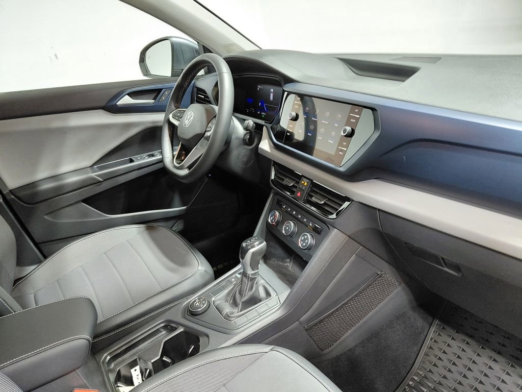 Used 2022 Volkswagen Taos SE image 31