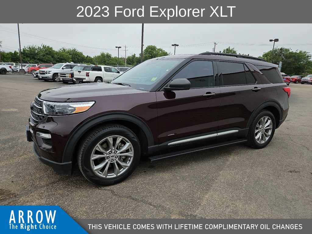 Used 2023 Ford Explorer XLT w/ Equipment Group 202A RWD image 5