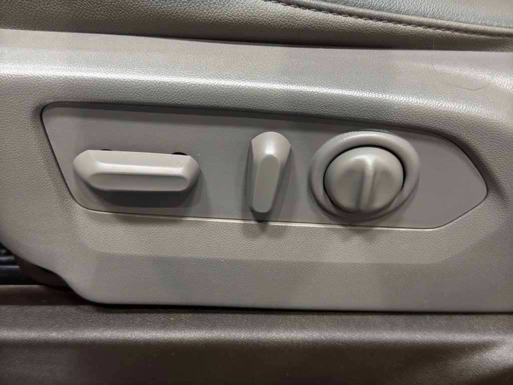 Used 2022 Chevrolet Silverado 1500 LTZ w/ Safety Package II image 16