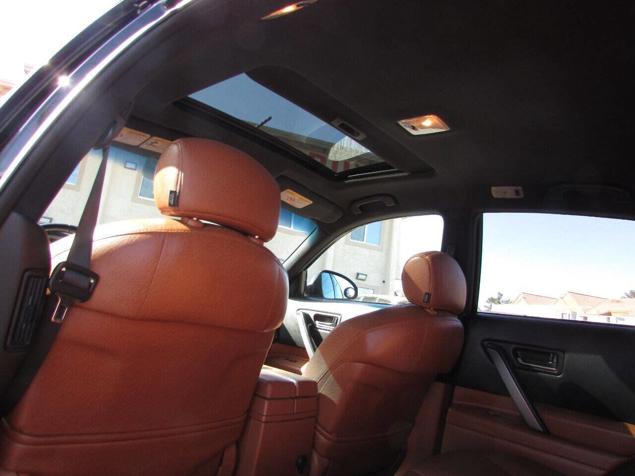 Used 2004 INFINITI FX35 2WD w/ Touring Pkg image 27