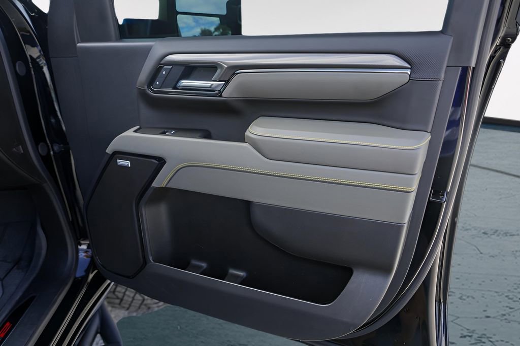 Certified 2025 Chevrolet Silverado 2500 ZR2 w/ Technology Package image 32