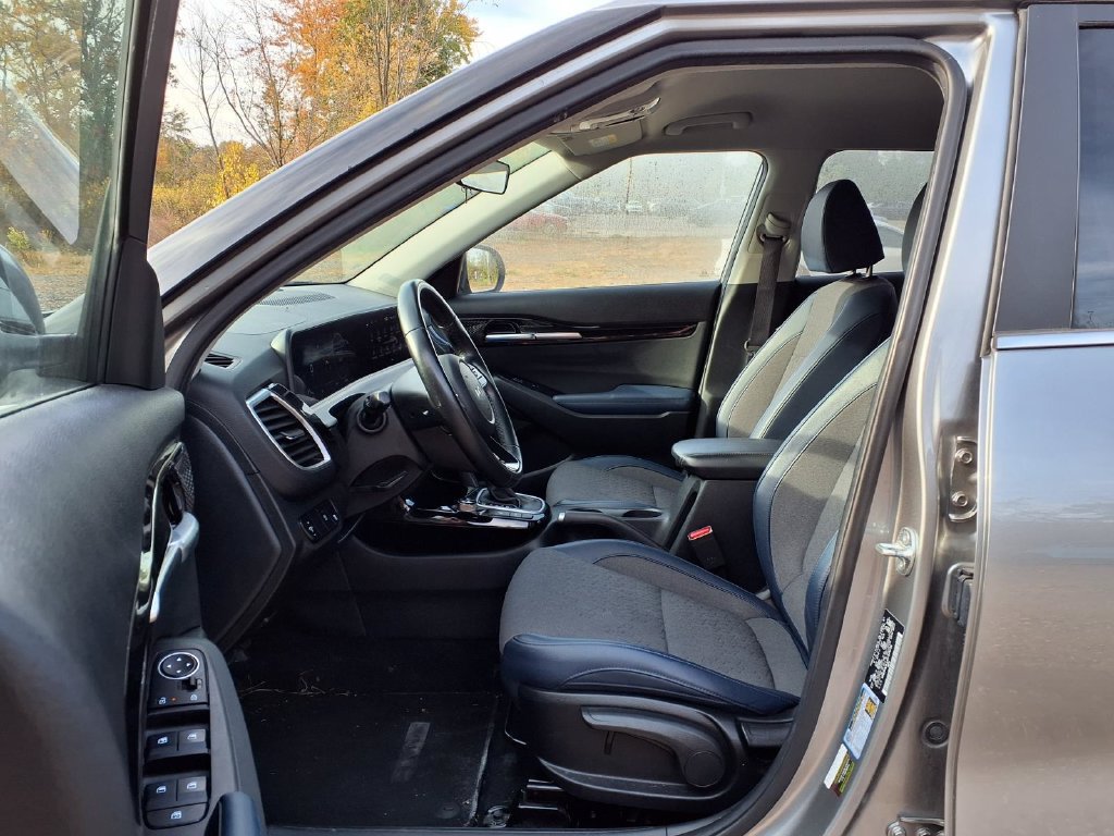 Used 2024 Kia Seltos S AWD/4WD image 19