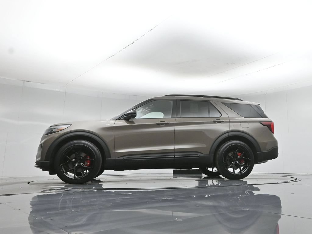 New 2026 Ford Explorer ST-Line w/ ST-Line Street Pack RWD image 51
