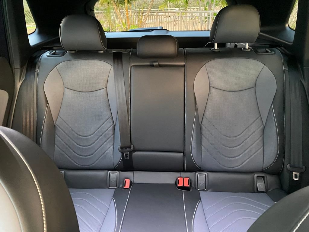 New 2026 Volkswagen Tiguan SE R-Line FWD image 18