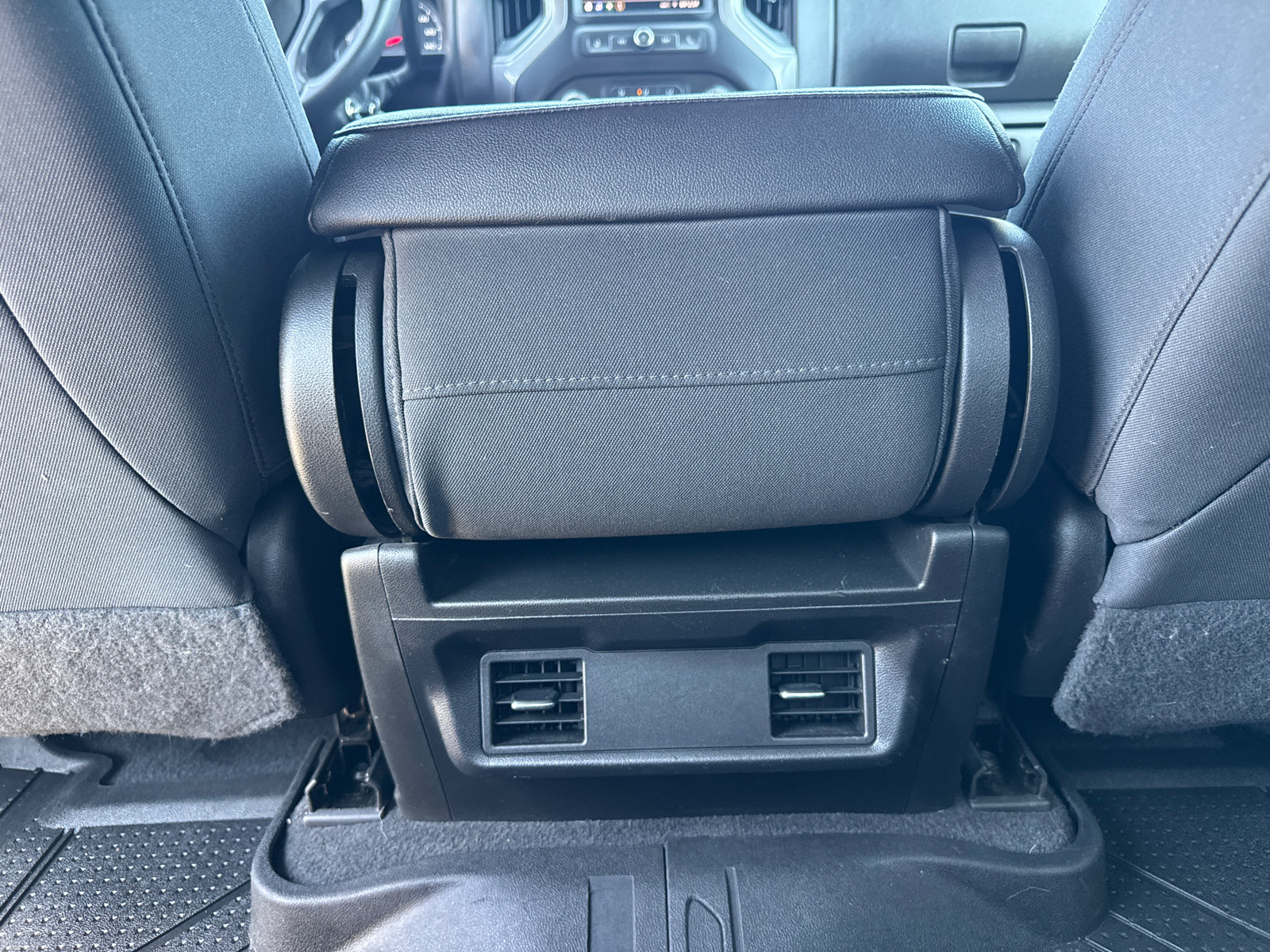 Used 2020 Chevrolet Silverado 1500 Custom w/ Custom Max Trailering Package AWD/4WD image 7