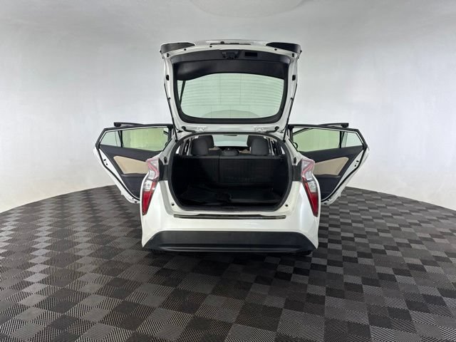 Used 2016 Toyota Prius Two FWD image 18
