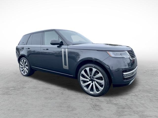 New 2026 Land Rover Range Rover SE AWD/4WD image 3