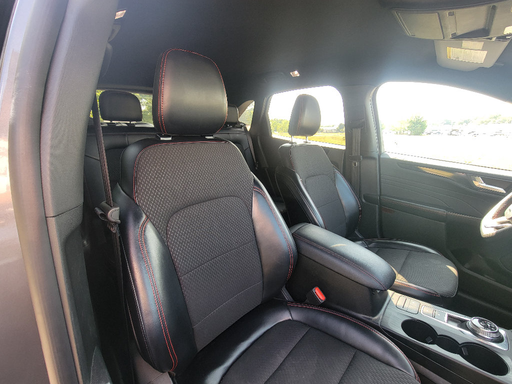 Used 2024 Ford Escape ST-Line FWD image 32