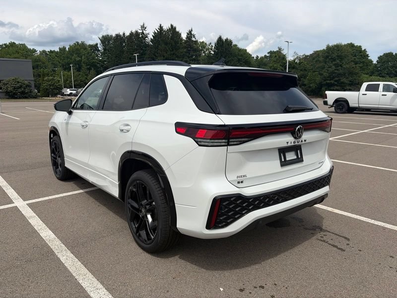 New 2026 Volkswagen Tiguan SE R-Line AWD/4WD image 7