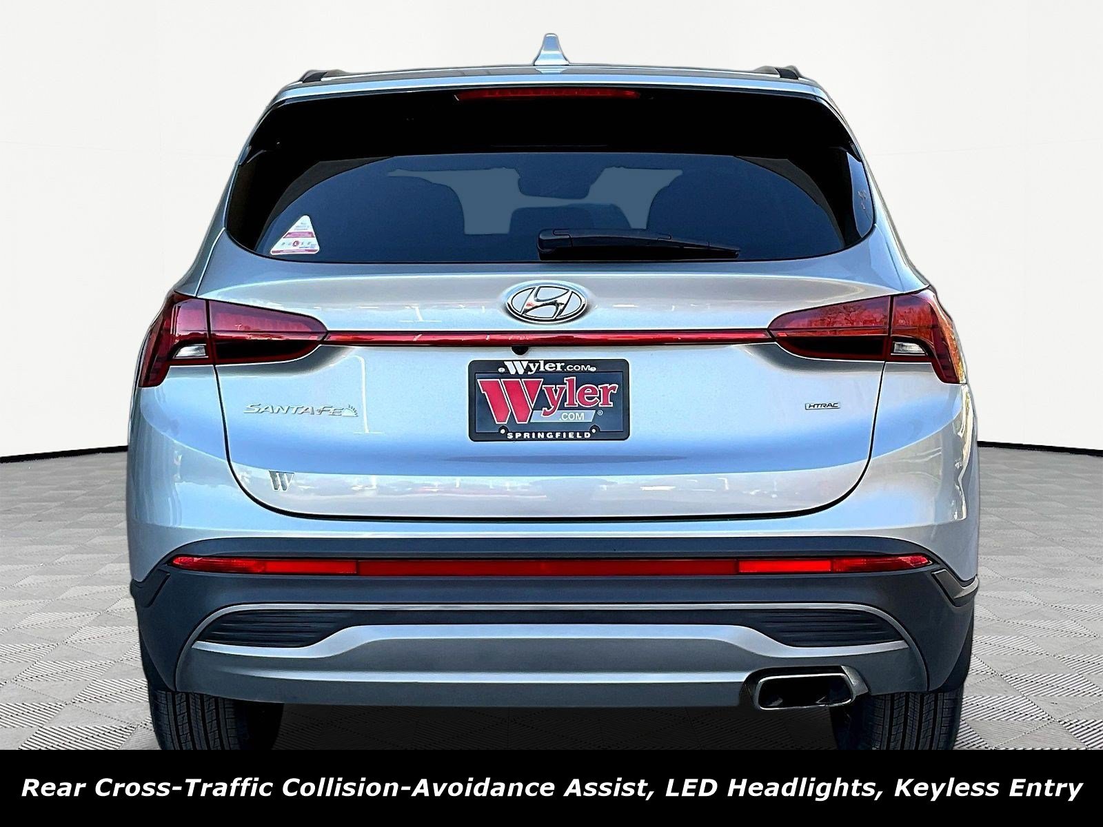 Used 2023 Hyundai Santa Fe SE AWD/4WD image 5