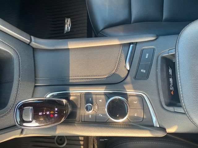 Used 2023 Cadillac XT5 Premium Luxury w/ LPO, Floor Liner Package AWD/4WD image 33