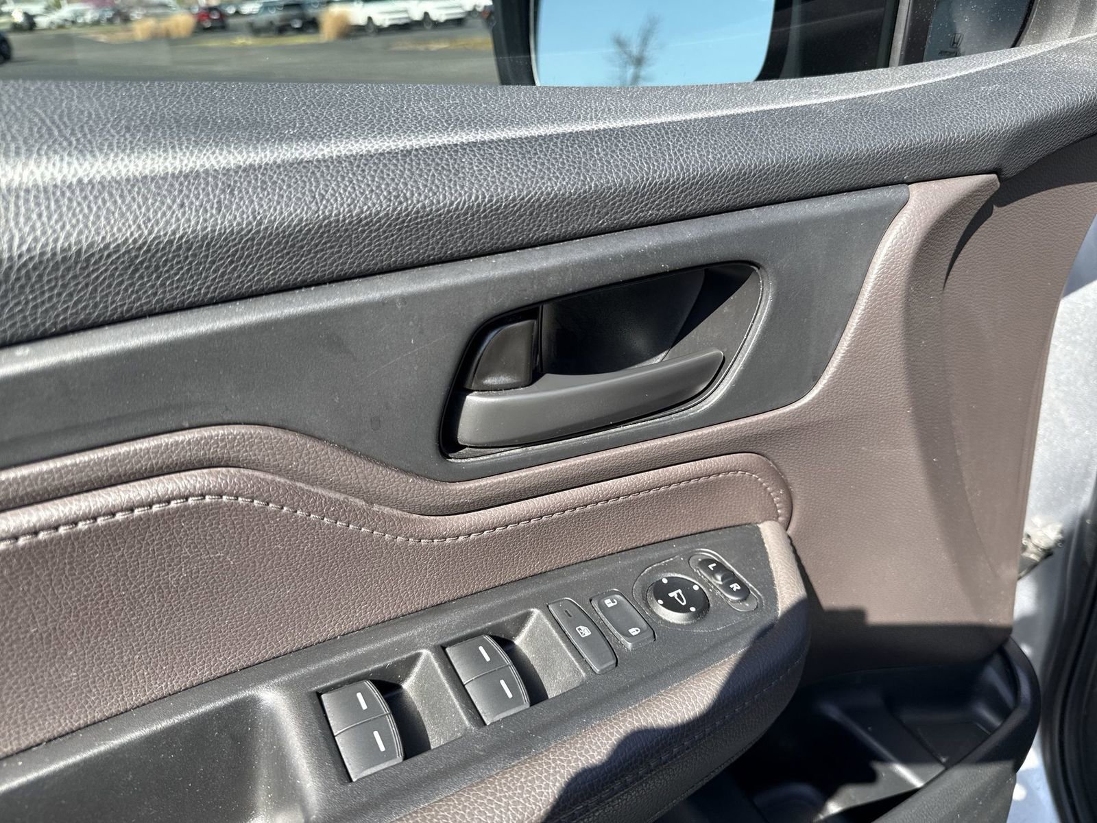 Used 2018 Honda Odyssey EX image 13