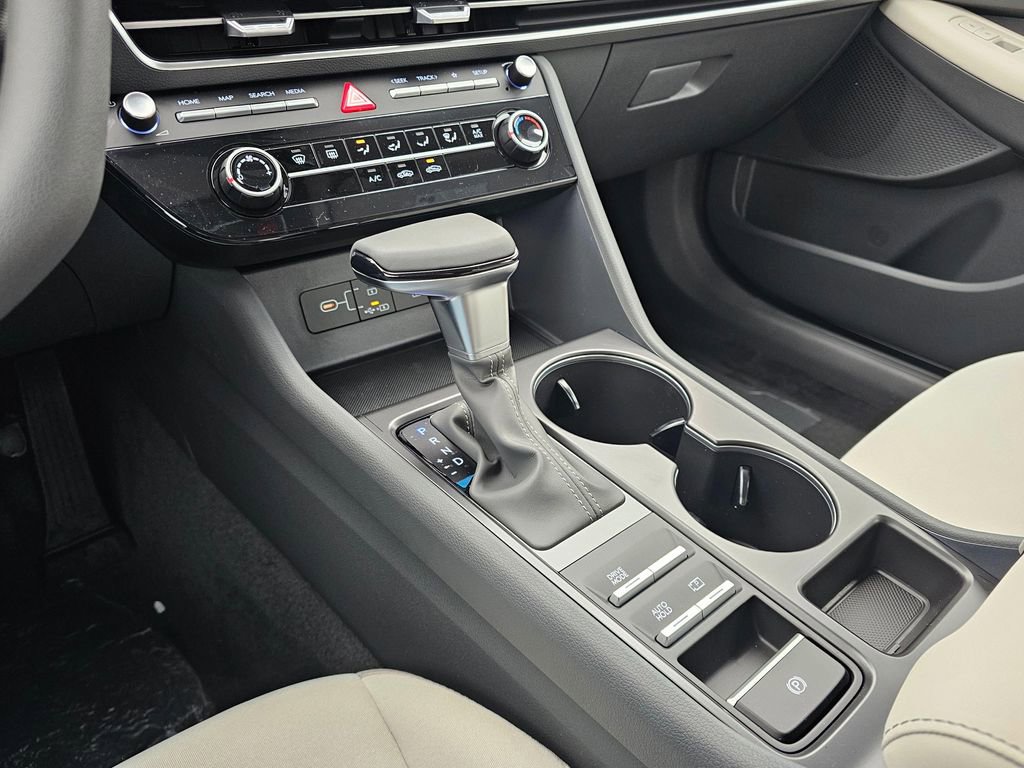New 2025 Hyundai Sonata SE image 20
