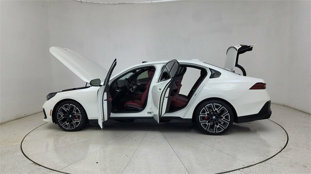 Used 2025 BMW i5 eDrive40i w/ M Sport Package image 70