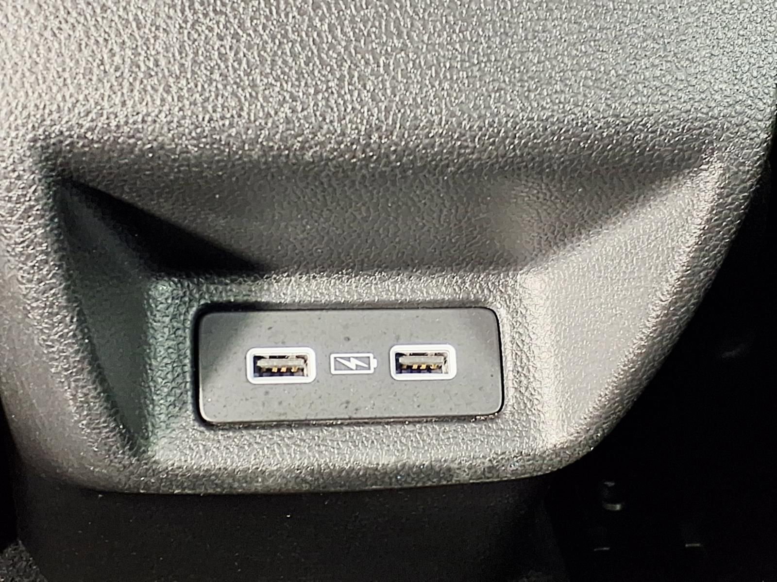 Used 2022 Honda Civic Touring image 12