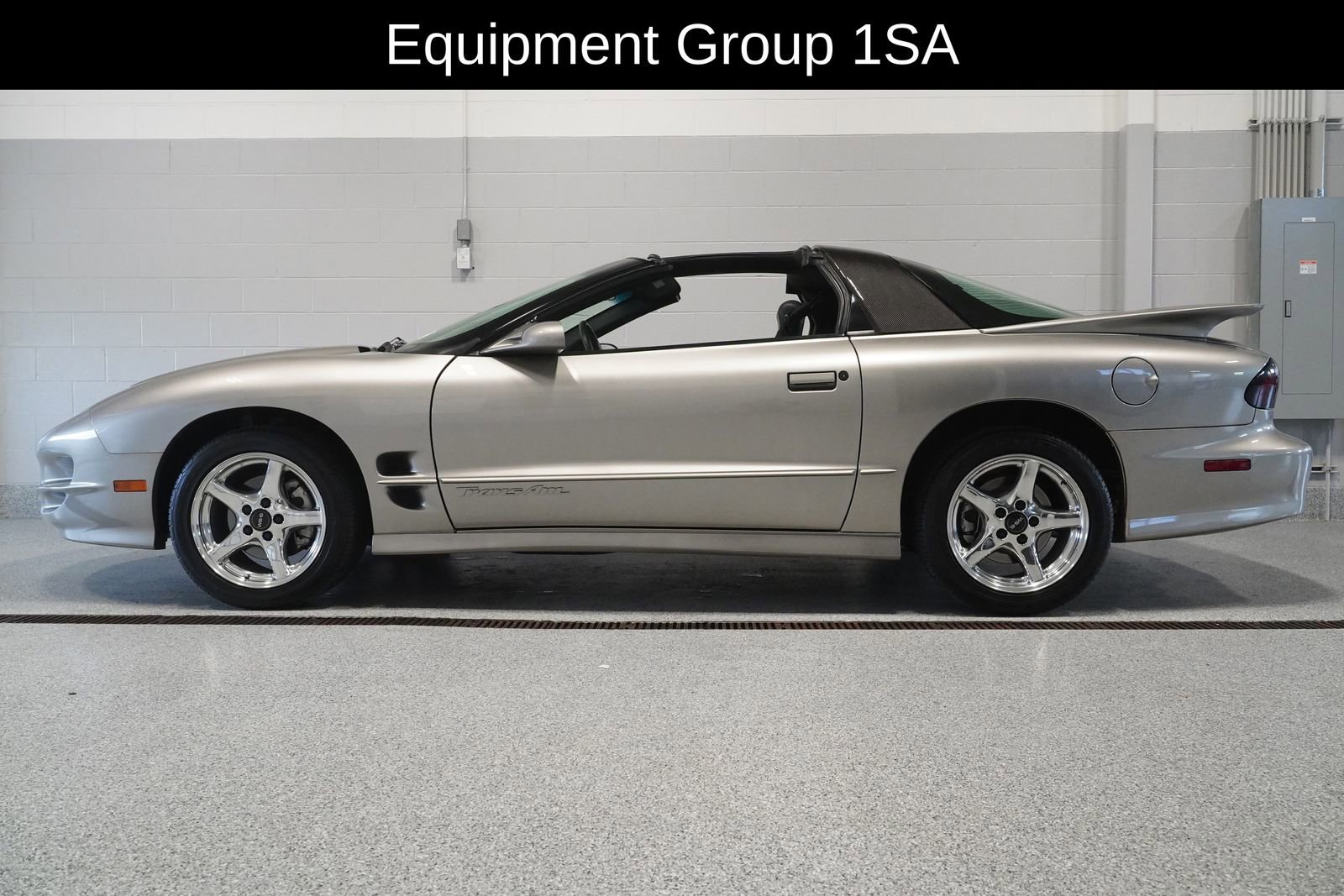 Used 2001 Pontiac Firebird Trans Am w/ SLP Firehawk Pkg RWD image 3