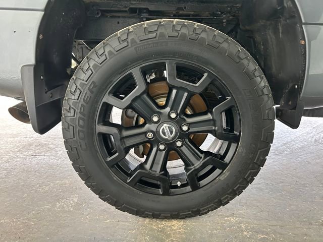 Used 2018 Nissan Titan SL w/ Midnight Edition image 13