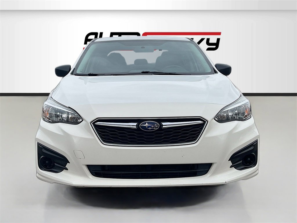 Used 2018 Subaru Impreza 2.0i image 2