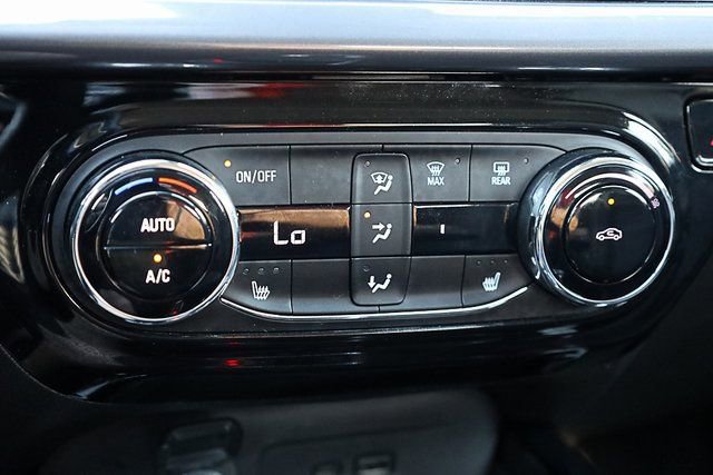 Used 2025 Chevrolet Trax ACTIV image 38