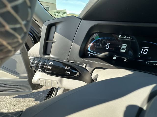New 2026 Hyundai Elantra Sport w/ Cargo Package image 32