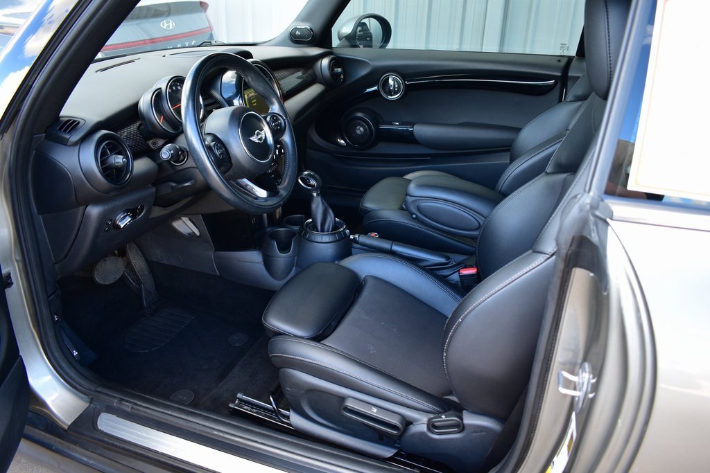 Used 2016 MINI Cooper S image 16