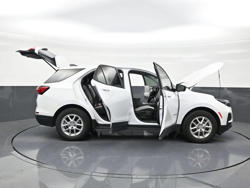 Used 2024 Chevrolet Equinox LS w/ LS Convenience Package FWD image 26