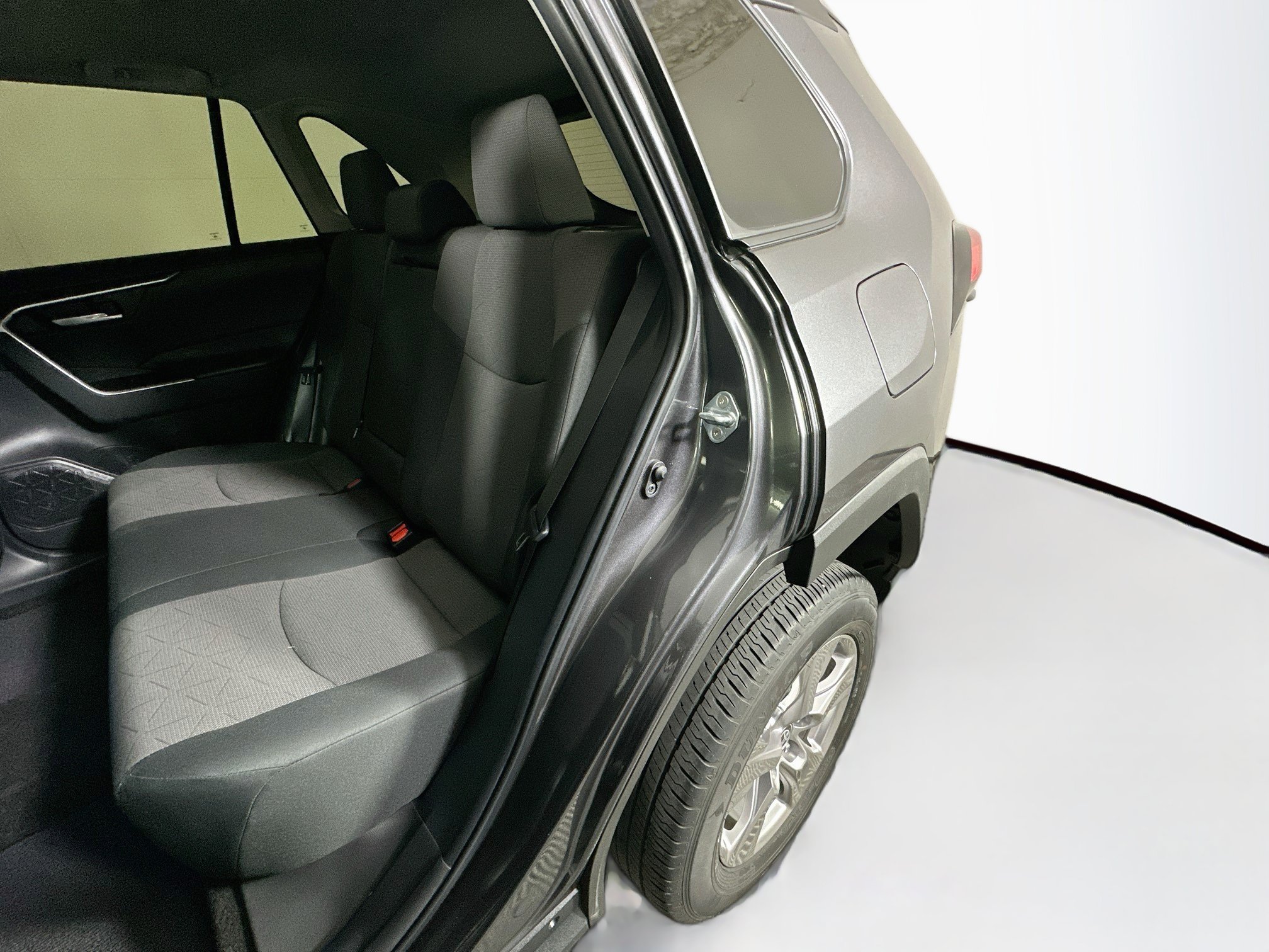 Used 2023 Toyota RAV4 XLE w/ Convenience Package FWD image 26