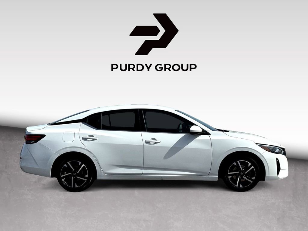 Used 2024 Nissan Sentra SV image 9