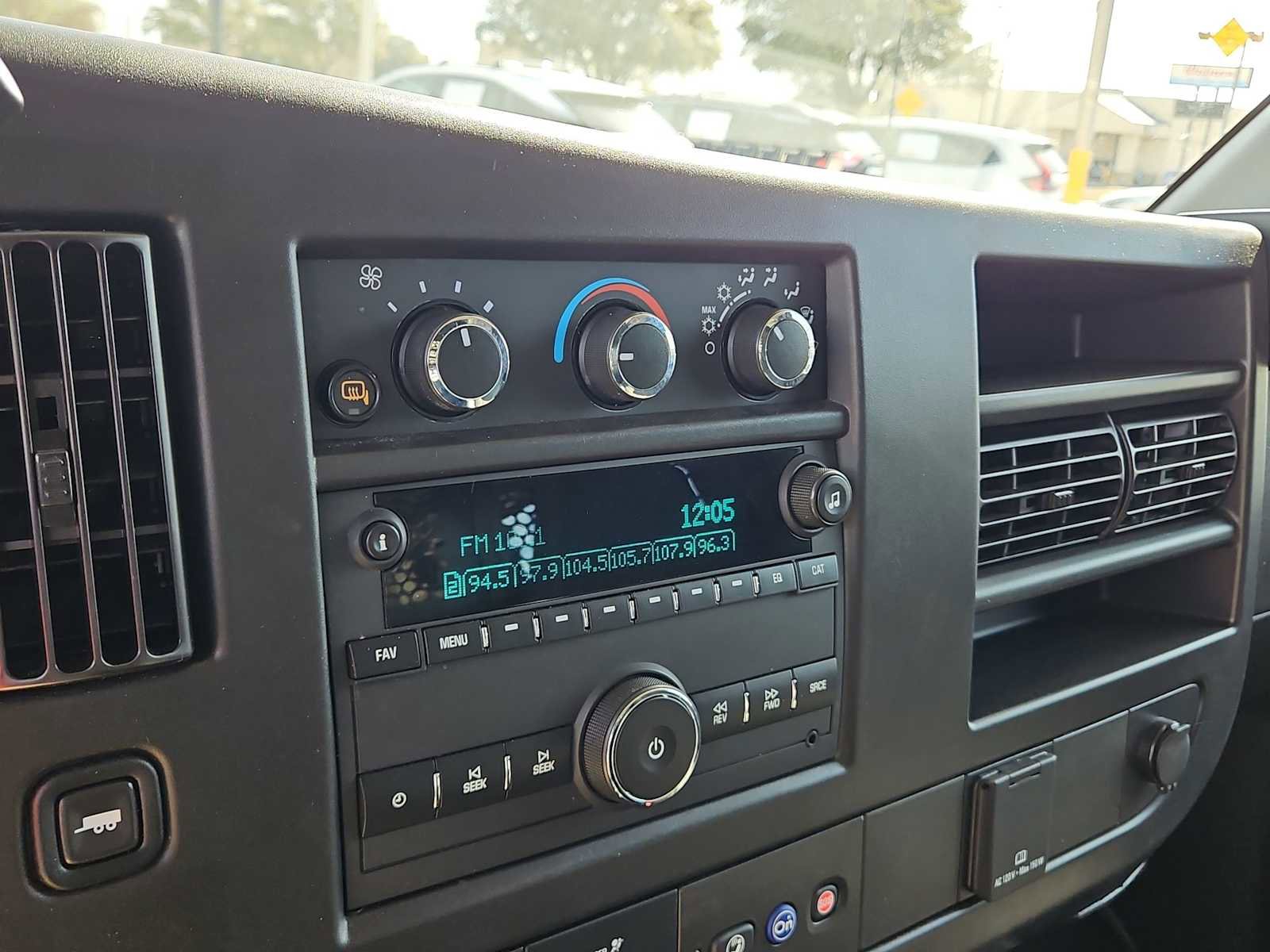 Used 2024 GMC Savana 2500 w/ Driver Convenience Package image 18