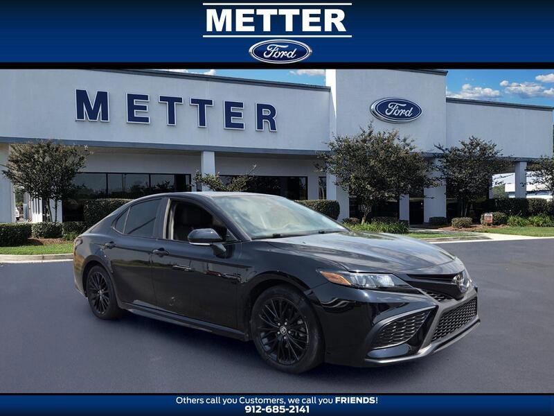 Used 2022 Toyota Camry SE w/ Convenience Package FWD image 1