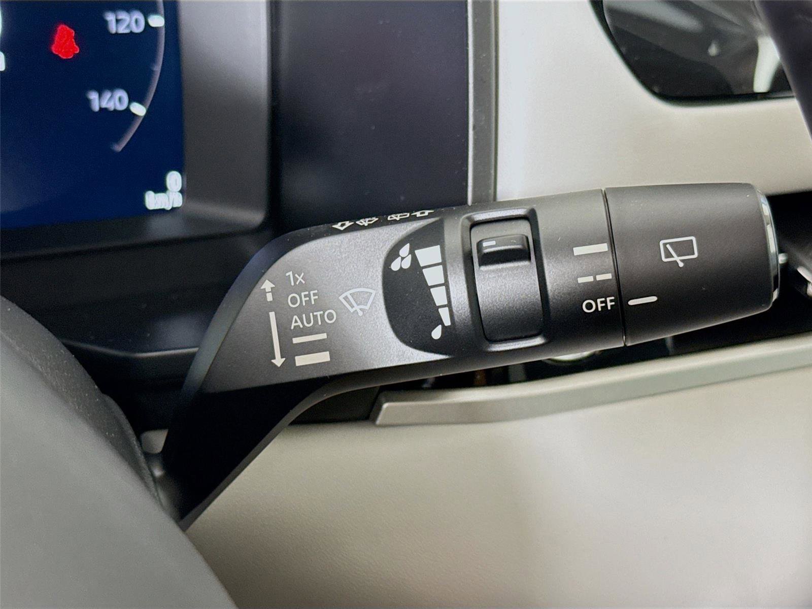 New 2026 Mitsubishi Outlander SE image 6