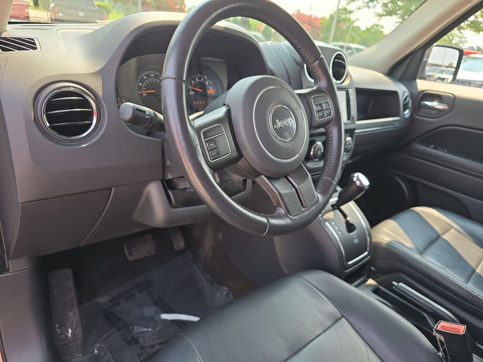 Used 2017 Jeep Patriot High Altitude AWD/4WD image 15