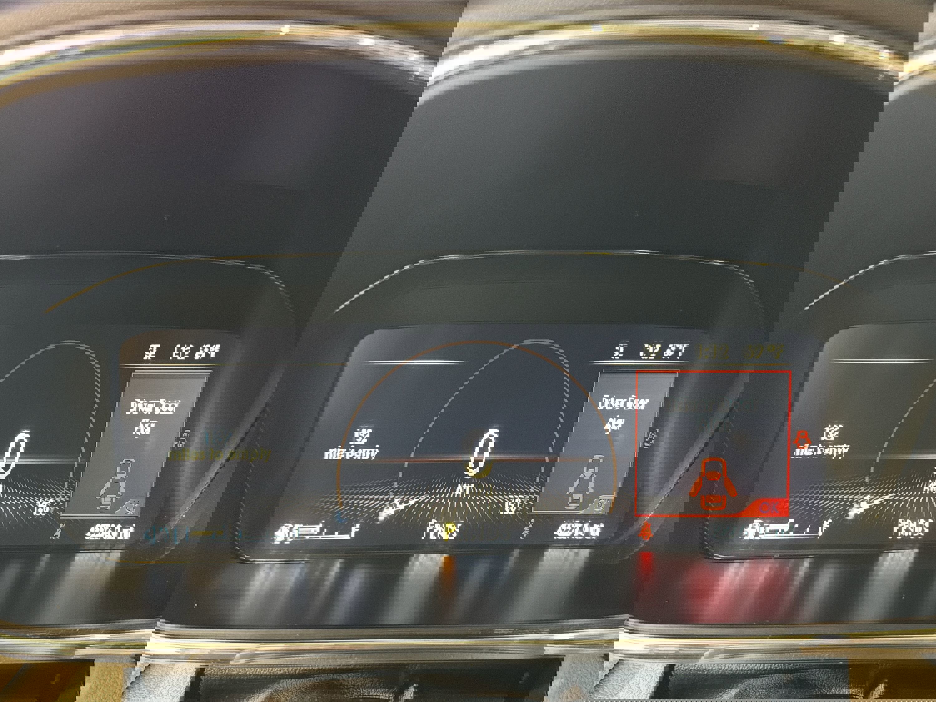 Used 2020 Lincoln Continental w/ Premium Package image 16