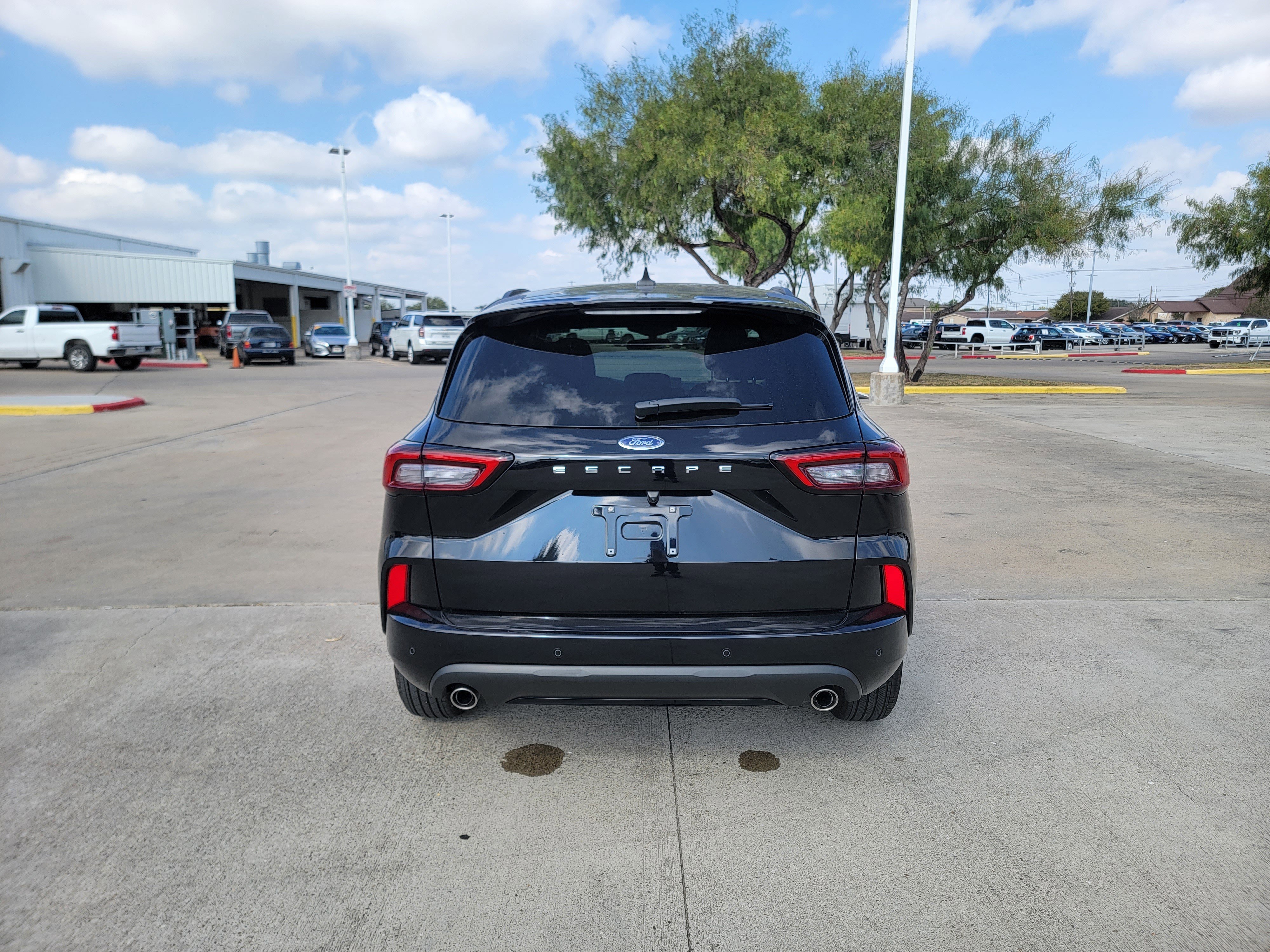 Used 2023 Ford Escape ST-Line w/ Tech Pack #1 image 6