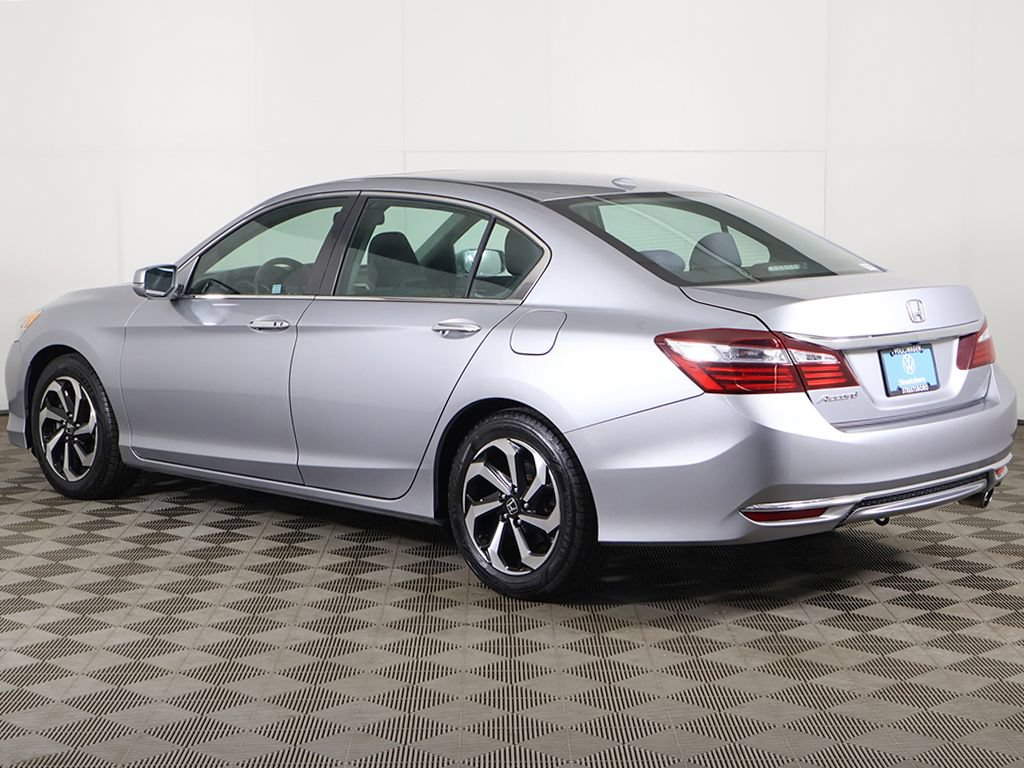 Used 2017 Honda Accord EX image 6