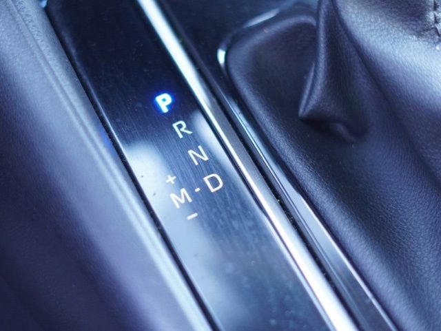 Used 2022 Toyota Corolla SE w/ SE Premium Package image 29