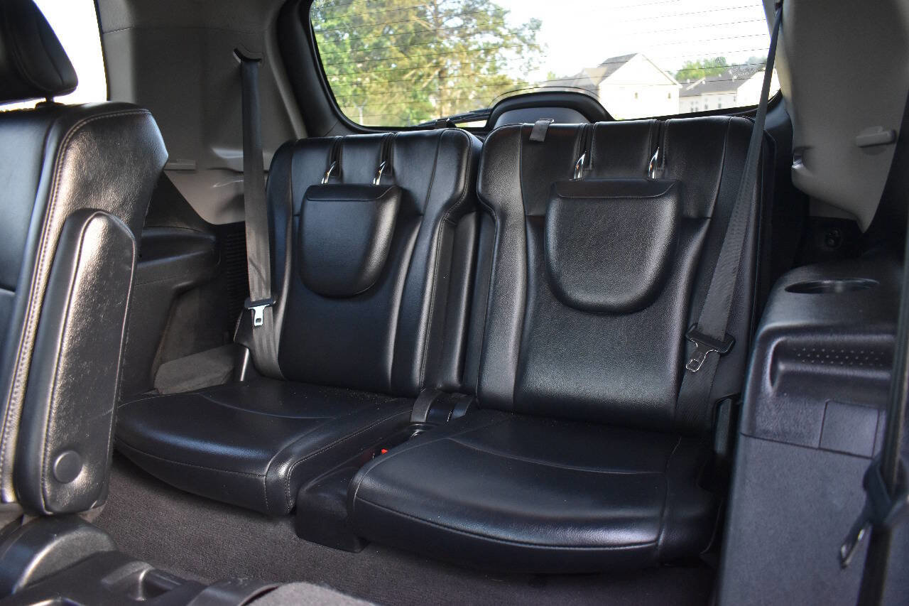 Used 2012 Toyota Highlander SE w/ Tow Pkg AWD/4WD image 16