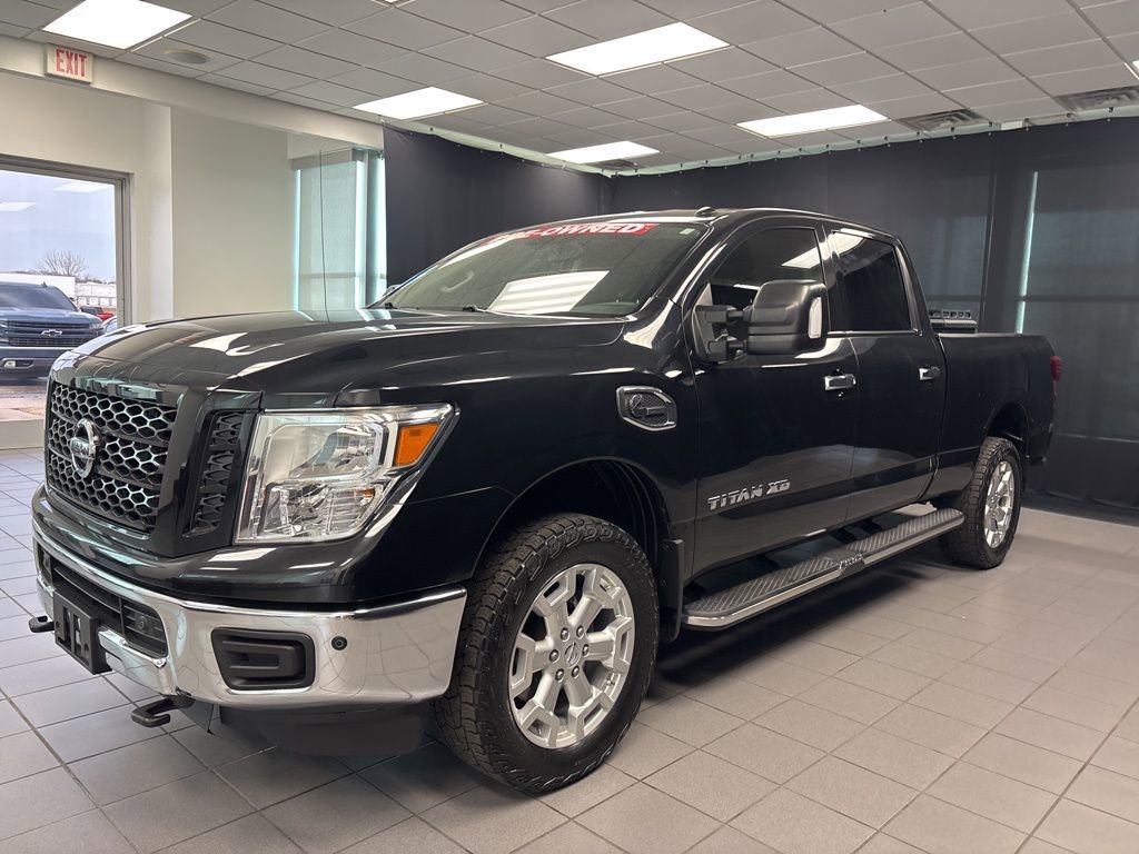 Used 2019 Nissan Titan SV w/ SV Convenience Package image 7