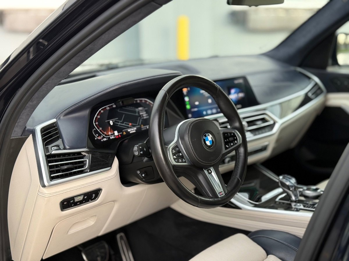 Used 2022 BMW X7 xDrive40i w/ M Sport Package AWD/4WD image 13