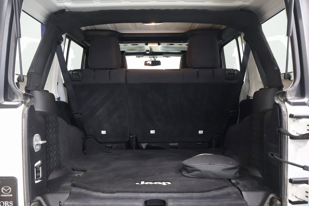 Used 2013 Jeep Wrangler Unlimited Sport image 26