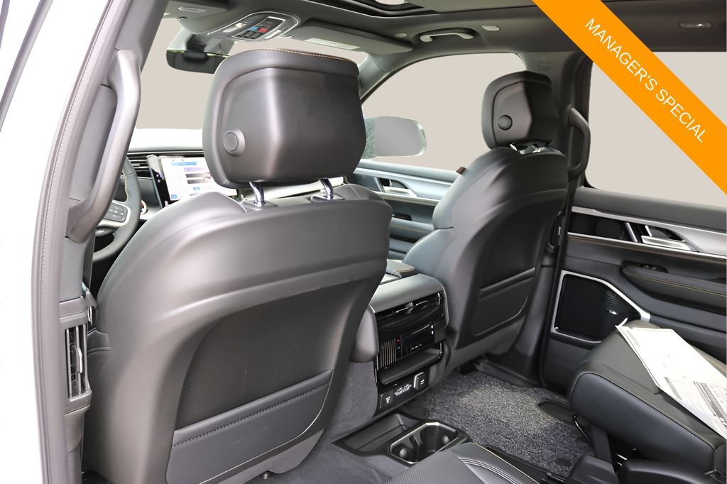 New 2026 Jeep Grand Wagoneer 4WD image 16