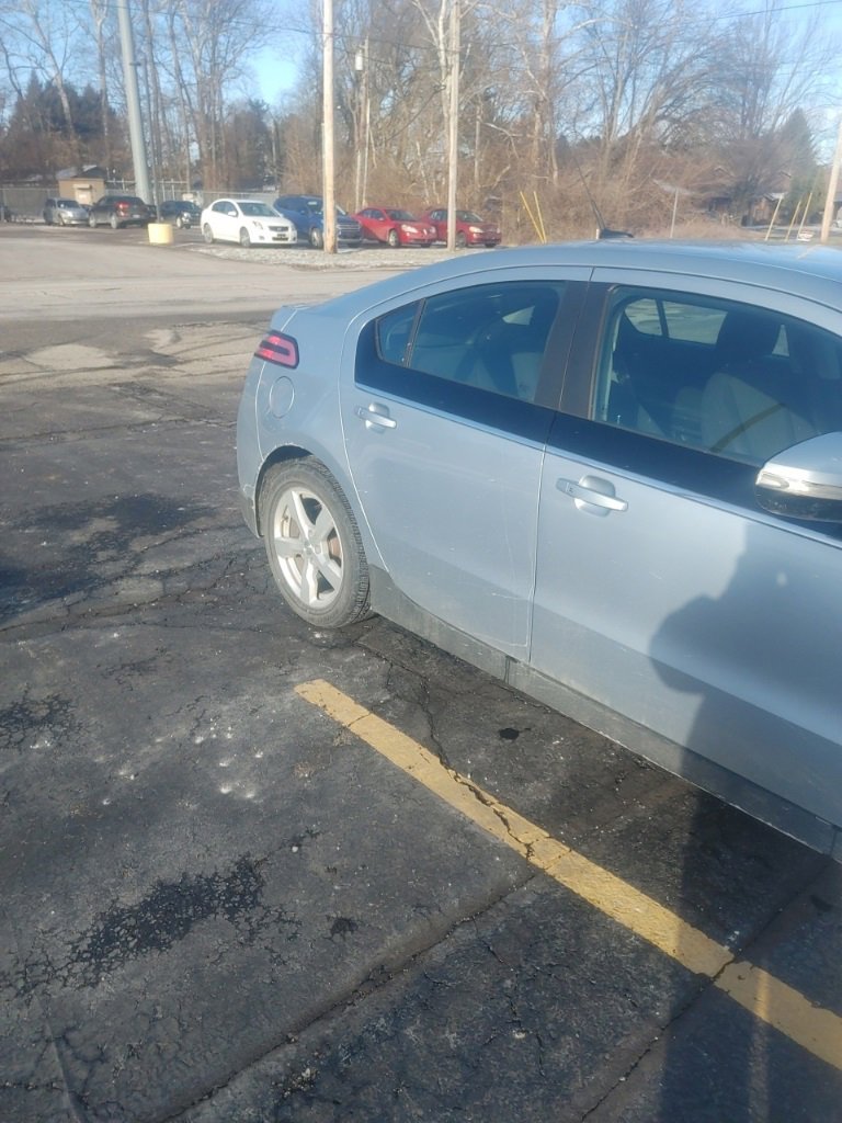 Used 2014 Chevrolet Volt Base w/ Enhanced Safety Package 1 image 4