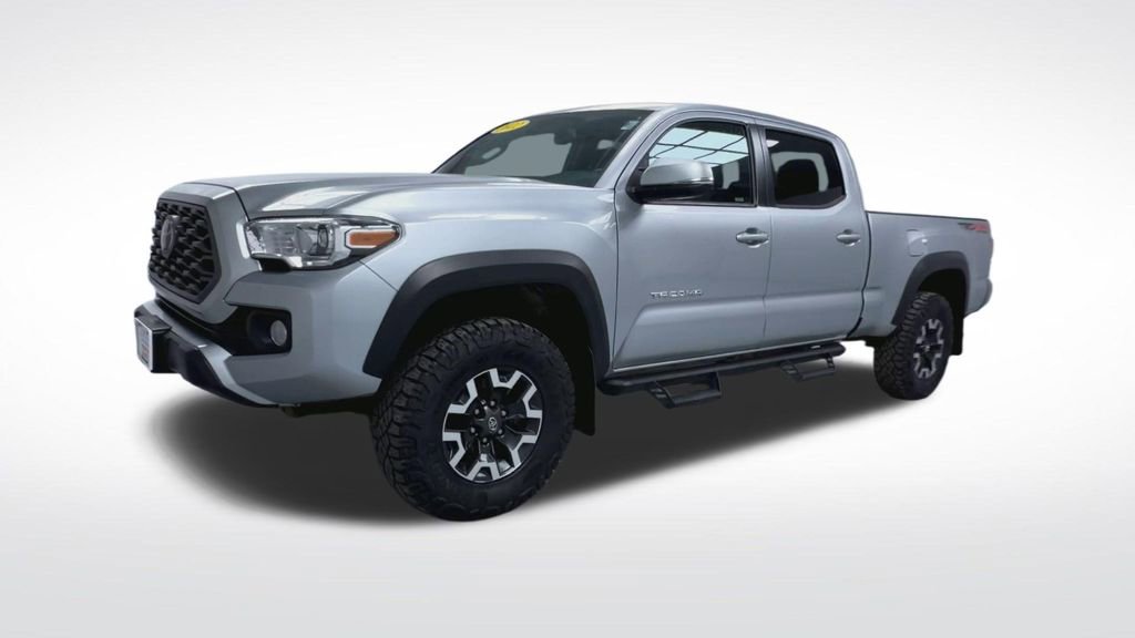 Used 2022 Toyota Tacoma TRD Off-Road w/ Technology Package image 4