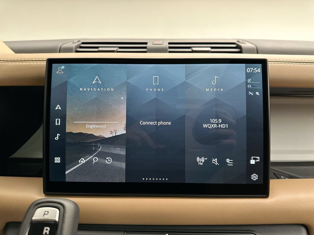 Certified 2025 Land Rover Defender 110 S AWD/4WD image 11
