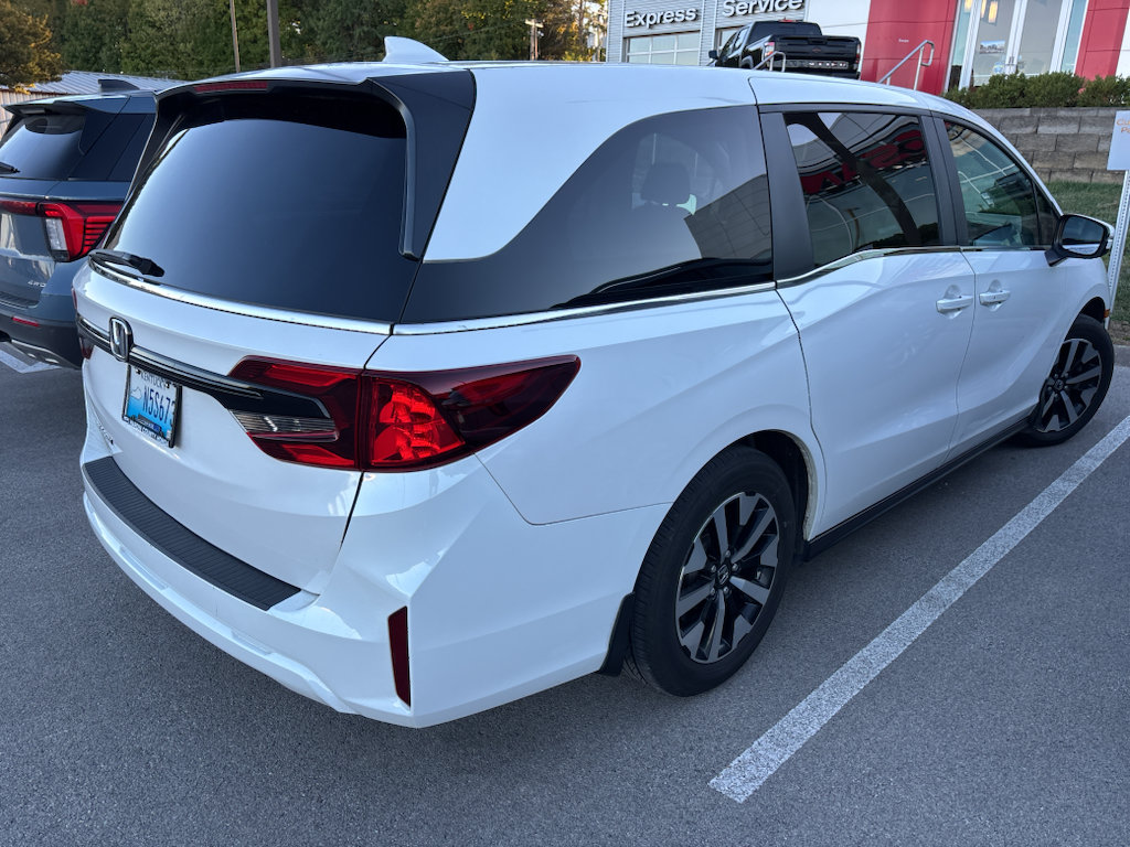 Used 2025 Honda Odyssey EX-L image 4