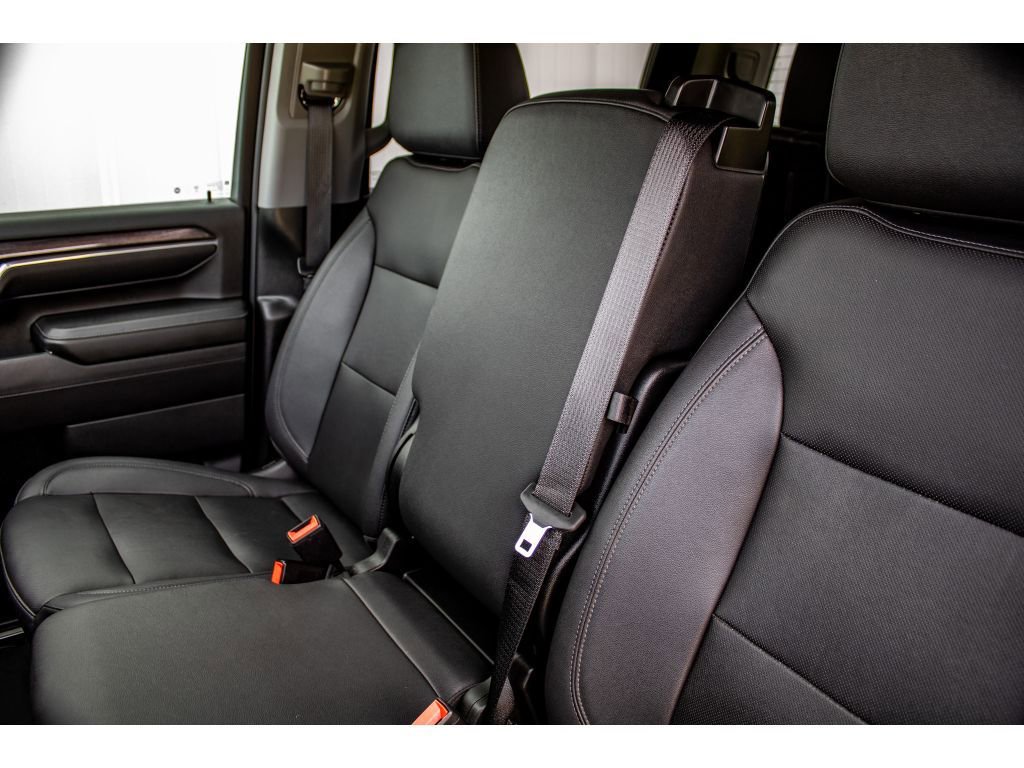 Used 2024 Chevrolet Silverado 3500 LTZ AWD/4WD image 25