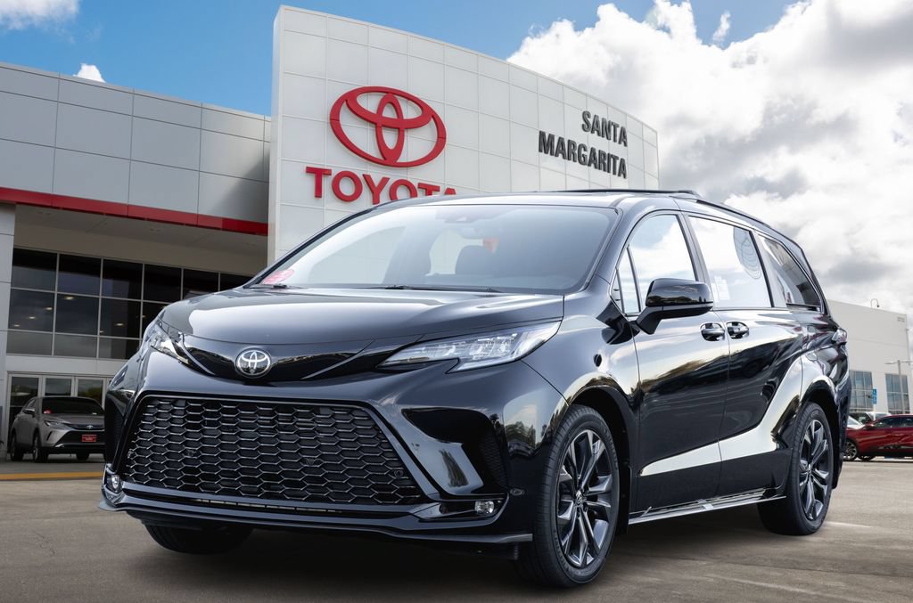 New 2026 Toyota Sienna XSE