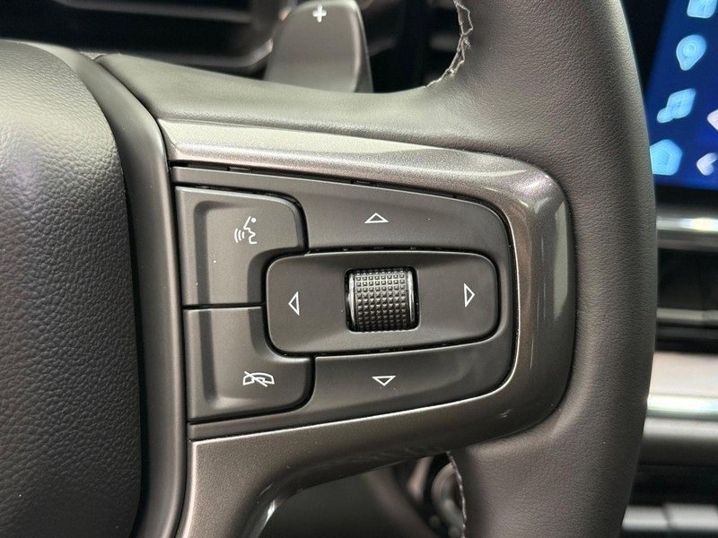 Used 2025 Chevrolet Silverado 1500 High Country w/ Midnight Edition image 16