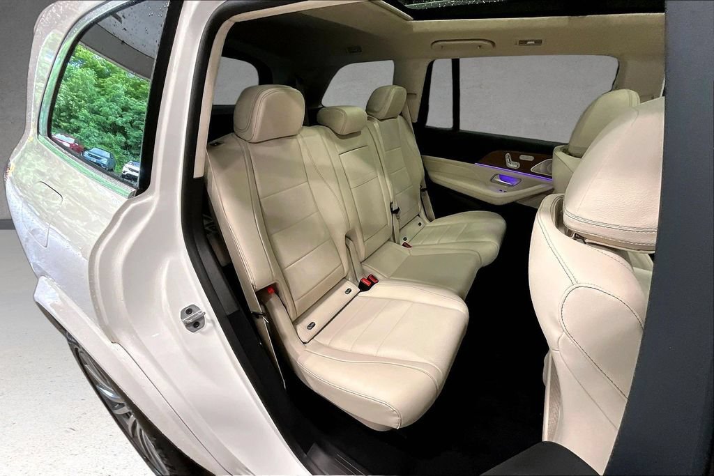 Used 2023 Mercedes-Benz GLS 450 4MATIC image 25